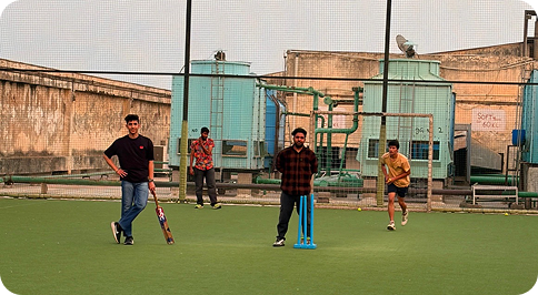 Work hard. Khul ke khel harder.